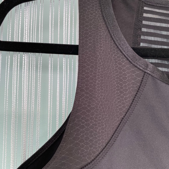 Black Sheer Activewear Zipper Sports Bra Top NWT Size M - Picture 6 of 17